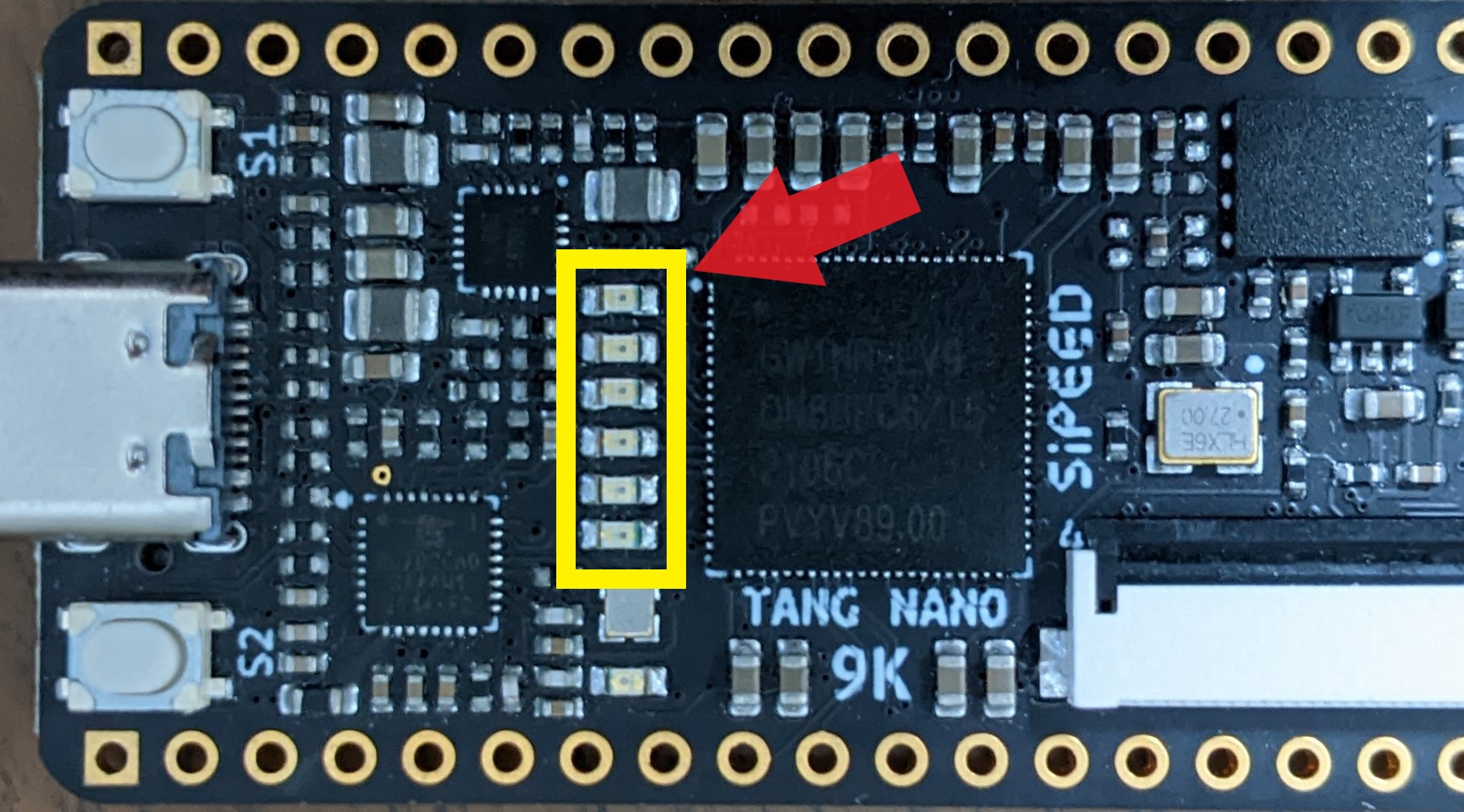 Tang Nano 9KのLED(6個)